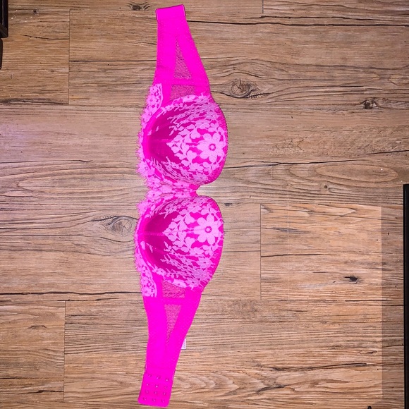 SOLD ON ANOTHER APP. 32DD Victorias Secret Dream Angel Multi-way - Picture 2 of 6